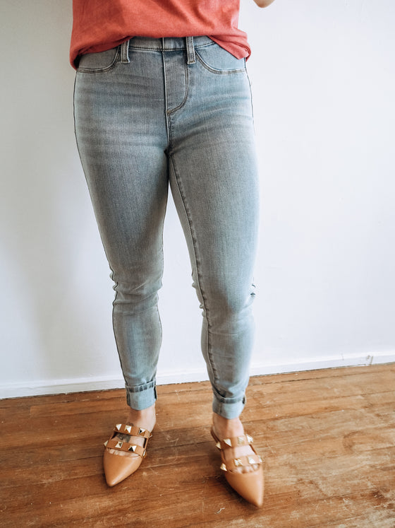 The Parie Pull-On Judy Blue Jegging