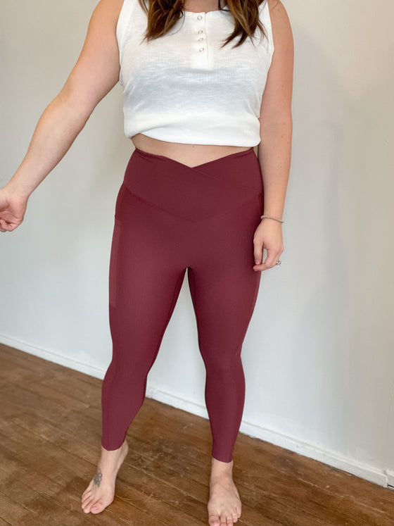 The Molly Max Sculpt Ribbed Leggings in Umber
