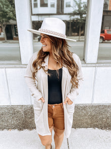 The Reese Ribbed 2-Tone Cardigan in Taupe