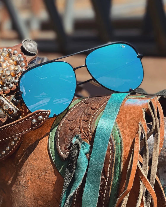 Jaden Aviator Sunglasses in Baja Blue